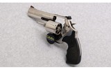 Smith & Wesson ~ 686-6 ~ .357 Magnum - 3 of 3