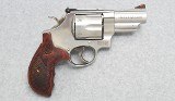 Smith & Wesson ~ 629-6 ~ .44 Magnum - 1 of 3