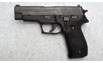 SIG SAUER ~ P226 ~ .357 SIG/.40 S&W - Image 2 of 3