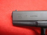 Glock 17 Gen 2 9mm Excellent Condition w/Original Box - 7 of 15