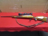 Weatherby Mark V Deluxe Rifle 7mm Weatherby Mag w/Weatherby Variable Scope - 1 of 15
