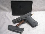 Glock G21 Gen 2 .45 ACP Excellent Condition with Original Box - 1 of 15