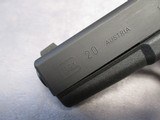 Glock G20 Gen 2 10mm Auto Excellent Condition with Original Box - 7 of 15