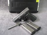 Springfield XD 40 4” Duo-Tone w/Original Box, 9mm Conversion Barrel & Mags - 1 of 15