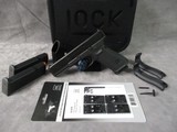 Glock G17 Gen 5 MOS 9mm Parabellum 17+1 New in Box - 1 of 15
