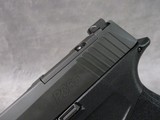 Sig Sauer P365X-Macro 9mm X-Ray 3 Night Sights 17+1 365XCZ-9-COMP New in Box - 4 of 15
