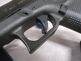 Glock G17 Gen 5 9mm Parabellum 17+1 New in Box - 4 of 15