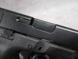 Glock G17 Gen 5 9mm Parabellum 17+1 New in Box - 11 of 15