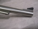 Ruger New Model Super Blackhawk Stainless .44 Magnum 7.5” SKU 0804 New in Box - 13 of 15