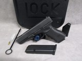 Glock G17C Gen 3 Compensated Model 9mm Parabellum 17+1 New in Box - 1 of 15