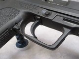 Heckler & Koch USP 45 V1 4.41” Classic Duty Combat Pistol New Old Stock - 11 of 15
