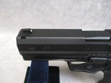 Heckler & Koch USP 45 V1 4.41” Classic Duty Combat Pistol New Old Stock - 7 of 15