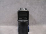 Glock G17 Gen 5 9mm Parabellum 17+1 New Old Stock - 7 of 15