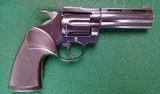 Colt Diamondback .22 LR, 4" barrel, blued - 1 of 14