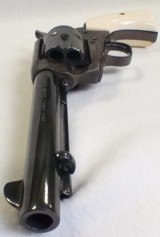 Colt Single Action Army .45 LC/Long Colt, 5 1/2" Barrel, Blued, Cowboy Revolver - 4 of 15
