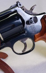 Smith and Wesson (S&W) Model 586, Beautiful Blued Revolver, .357 Magnum, 6" barrel - 3 of 11