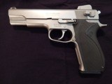 Smith & Wesson 10mm Model-1006 with Nite-Sites - All Stainless Very Clean! - 1 of 8