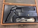 Smith and Wesson 25-2 Model 1955 Target .45 ACP With Presentation Box and accessories - 7 of 8