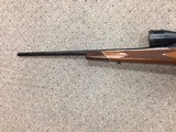 Weatherby Vanguard Deluxe in .25-06 with Weatherby 2 3/4-10x scope - 4 of 10