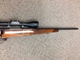 Weatherby Vanguard Deluxe in .25-06 with Weatherby 2 3/4-10x scope - 9 of 10