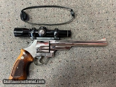 Smith & Wesson 29 2 Nickel in .44 Magnum with Leupold scope