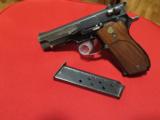 1973 S&W Model 39-2 Semi-auto pistol, 9mm, 8 Rnd Mag, Original Grips - 2 of 14