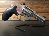 Smith & Wesson Model 60-15 - 2 of 8