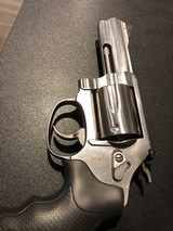 Smith & Wesson Model 60-15 - 4 of 8