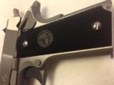 COLT 1911 GOVERNMENT - 6 of 8