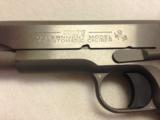COLT 1911 GOVERNMENT - 3 of 8
