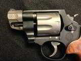 SMITH & WESSON MODEL 327 - 2 of 8