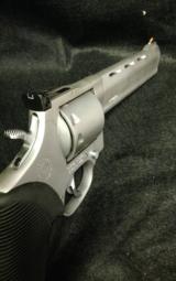 TAURUS 992 TRACKER - 5 of 5
