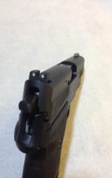 SIG SAUER P229R - 40SW - 3 of 4