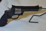 Smith & Wesson M627-5 V-Comp -357 Mag - 7 of 14