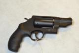 Smith & Wesson Governor - 45LC/45ACP/.410 - 2 of 5