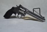 Smith & Wesson 686-6 - 357 Magnum - 1 of 3