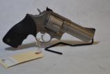 TAURUS 44 MAGNUM - 1 of 3