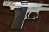 Smith & Wesson 3913 - 3 of 4