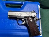 Springfield Armory Micro 40 S&W Brand New Unfired + Factory Box and All Paperwork - 2 of 3