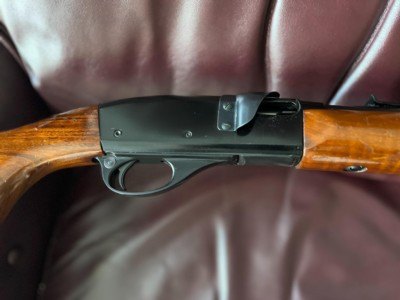 REMINGTON 552 SPEEDMASTER 22CAL SEMI AUTO RIFLE