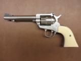 Ruger New Model Single Six
- 2 of 4