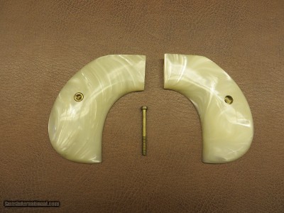 Ajax Grips For Ruger Birdshead Vaquero