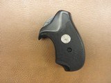 Pachmayr / Colt Grips - 2 of 4