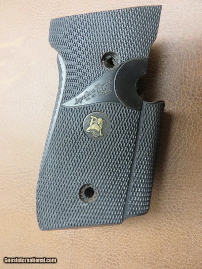 Pachmayr Signature Rubber Grips For Beretta 92 SB/F