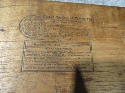 Vintage Wooden Cigar Box / Handgun Display Case - Image 4 of 5