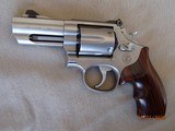 Smith and Wesson model 66 F Comp (66-3) Performance Center .357 - 1 of 13