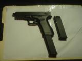 Glock 18 Machine Pistol 1500.00 - 1 of 6