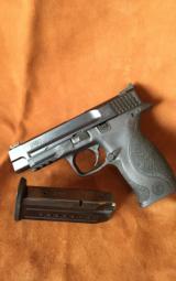 Smith and Wesson
9 MM - 1 of 3