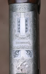 Browning White Lightning Grade III 12 gauge 28" (086) - 3 of 9