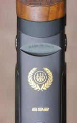 Beretta 692 Black Edition Sporter 32" (77A) - 2 of 8